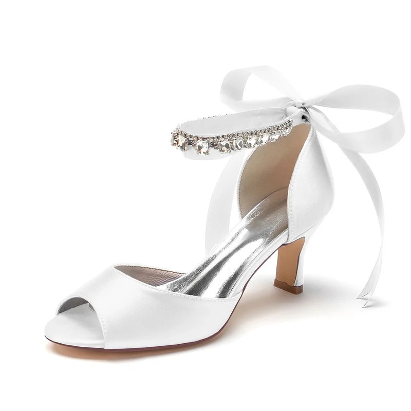 Satynowe buty ślubne peep toe z wiązaniem i kryształkami