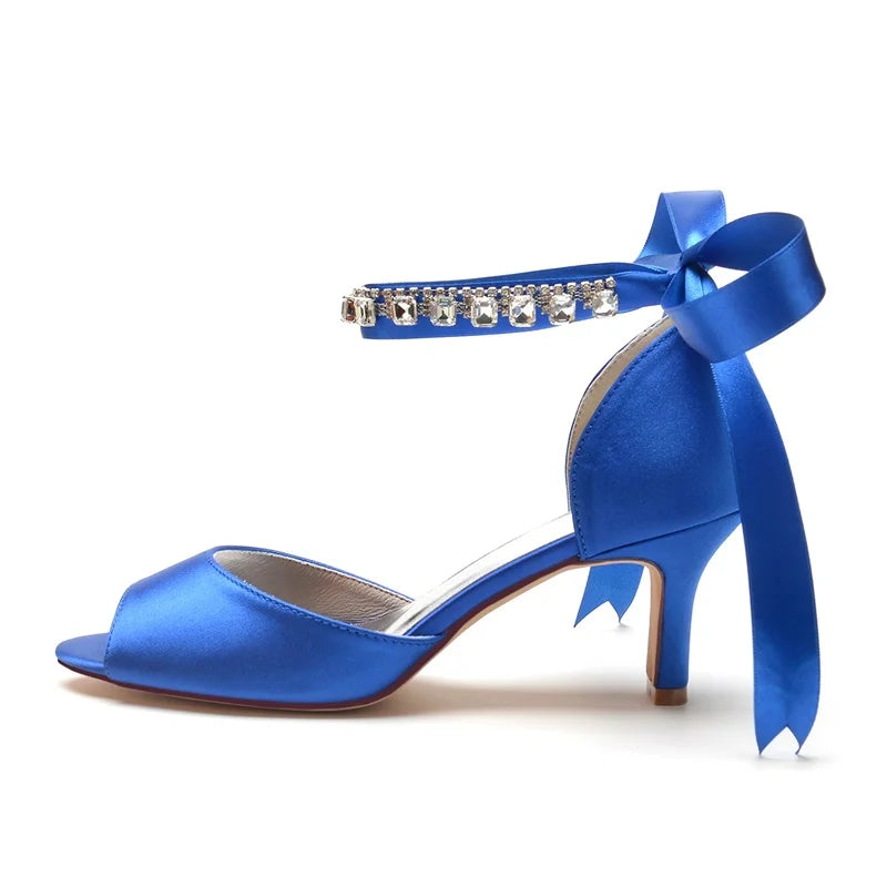 Satynowe buty ślubne peep toe z wiązaniem i kryształkami
