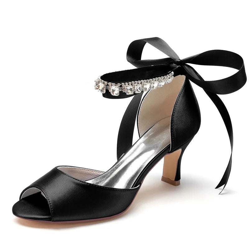Satynowe buty ślubne peep toe z wiązaniem i kryształkami