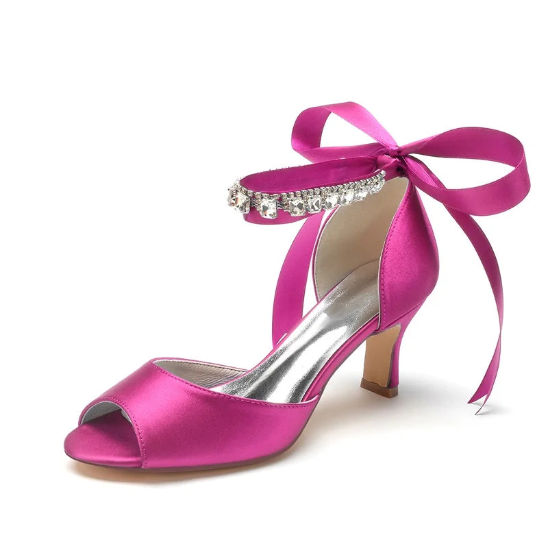 Satynowe buty ślubne peep toe z wiązaniem i kryształkami
