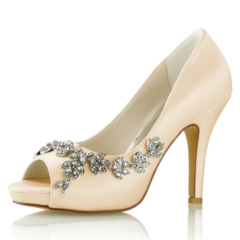 Eleganckie szpilki ślubne peep toe z kryształkami – srebrzysta biel