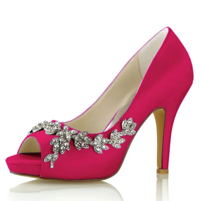Eleganckie szpilki ślubne peep toe z kryształkami – srebrzysta biel