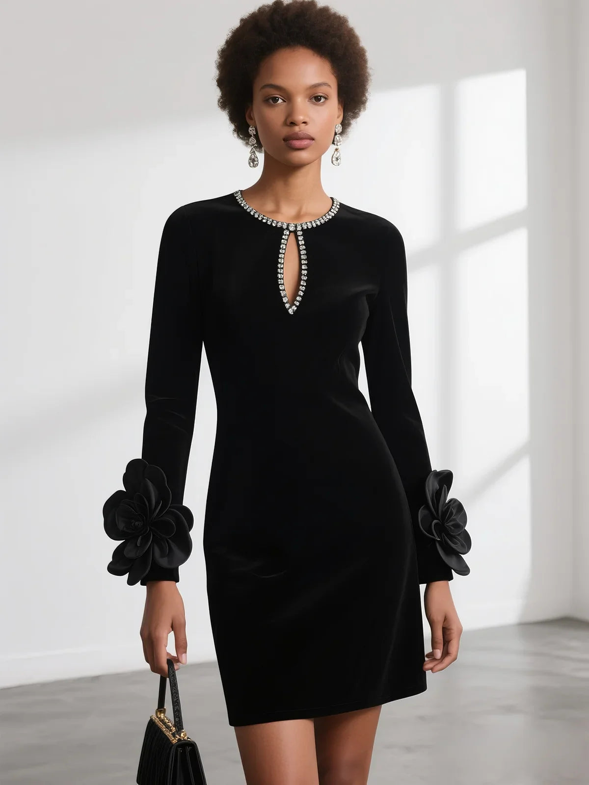 CZARNA SUKIENKA MINI WELUROWA 3D KWIATY KRYSZTAŁKI DŁUGI RĘKAW