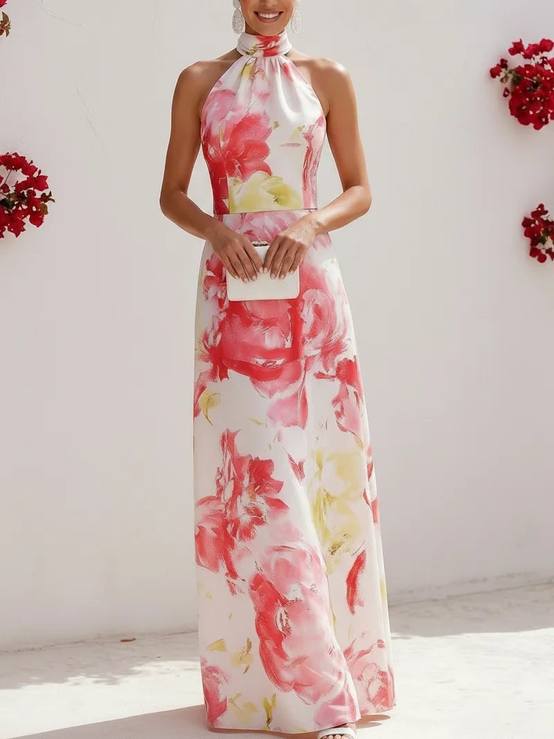 Różowa satynowa sukienka maxi w kwiaty z dekoltem halter