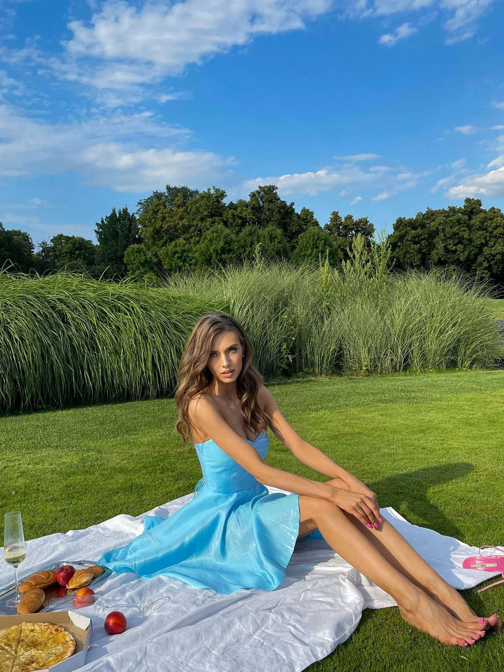 Chic Shoulder Bliss Short Dress with Circle Skirt and Corset Detail