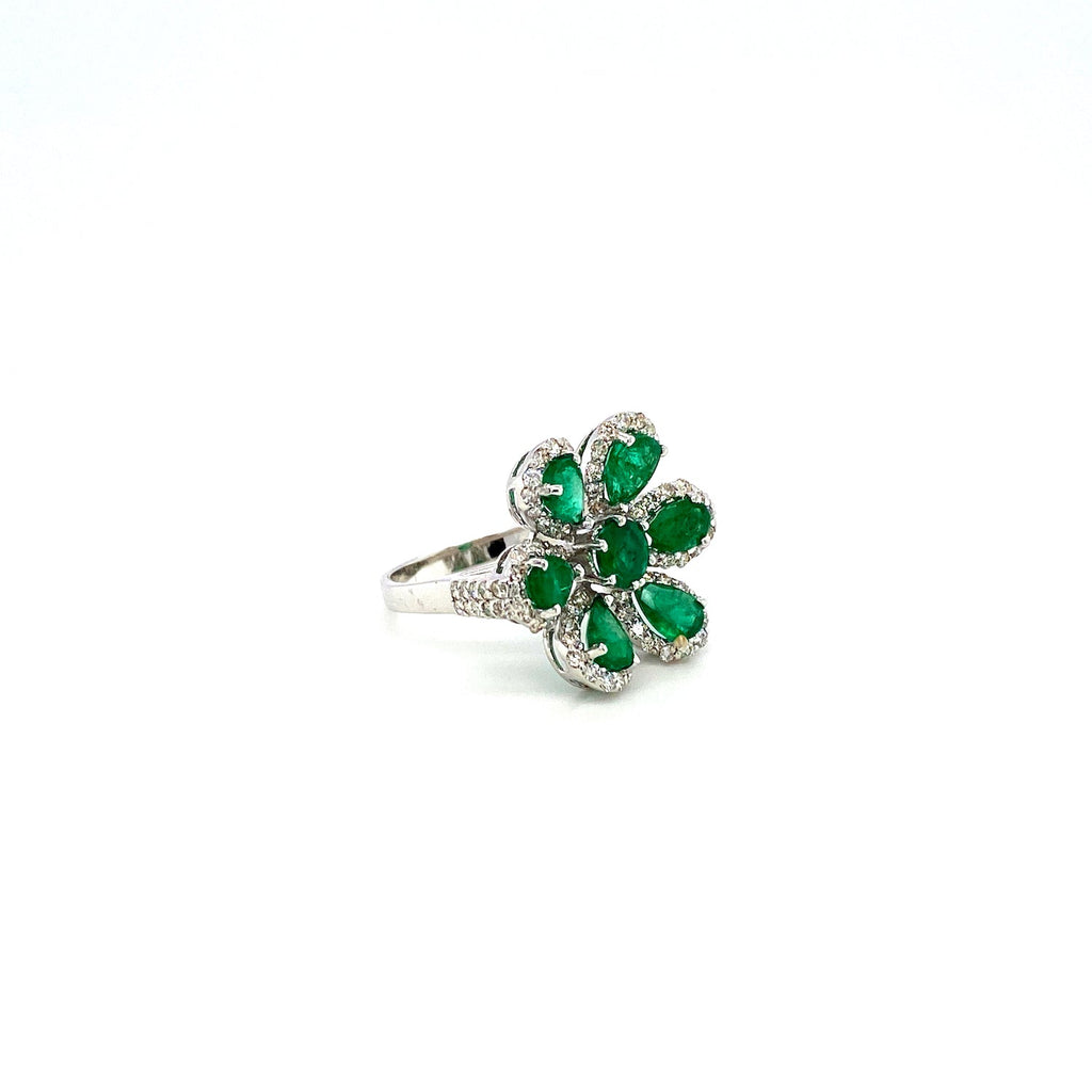 Emerald and Diamond Ring in 18K White Gold - KGR 16541