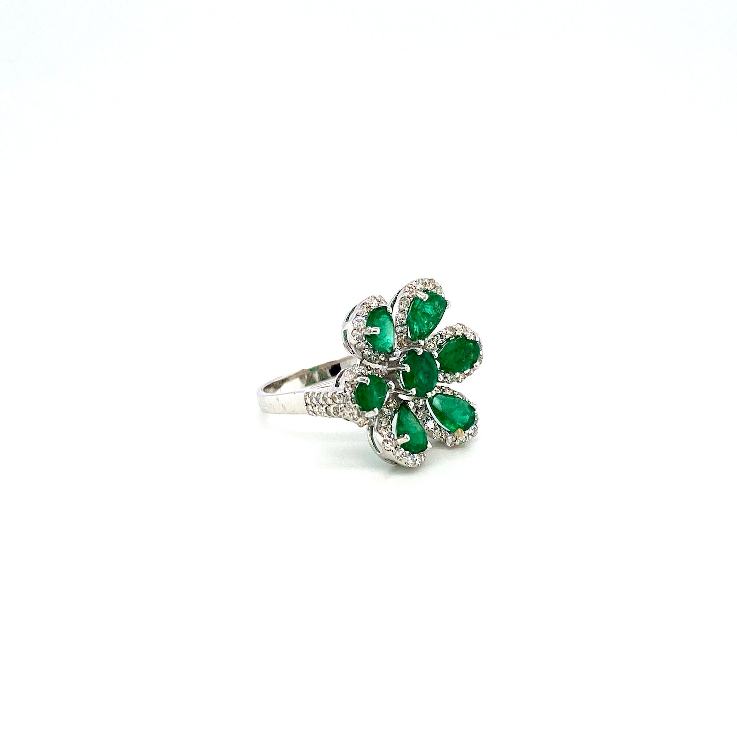 Emerald and Diamond Ring in 18K White Gold - KGR 16541