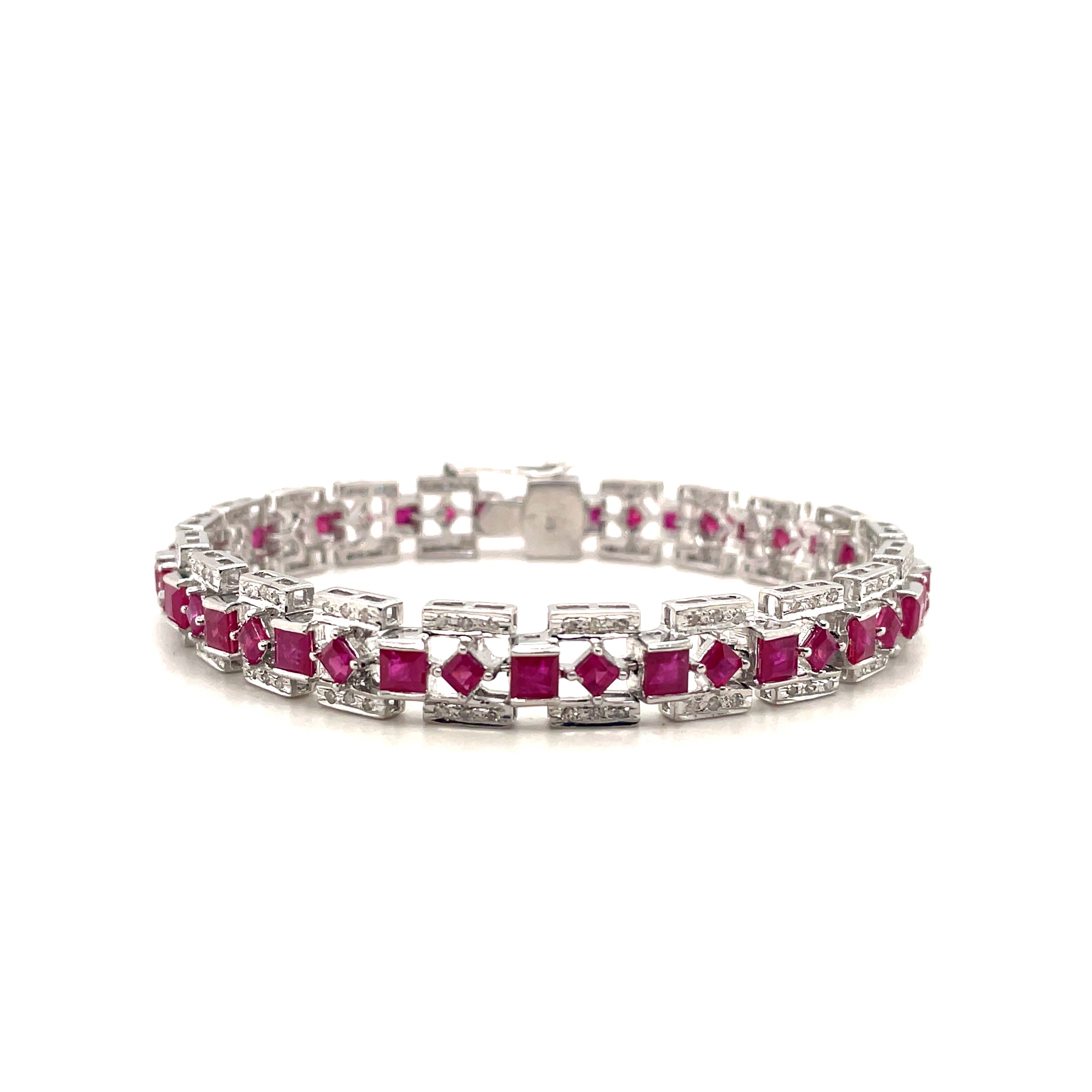 Emerald Bracelet in .925 Sterling Silver. - KSD 42226