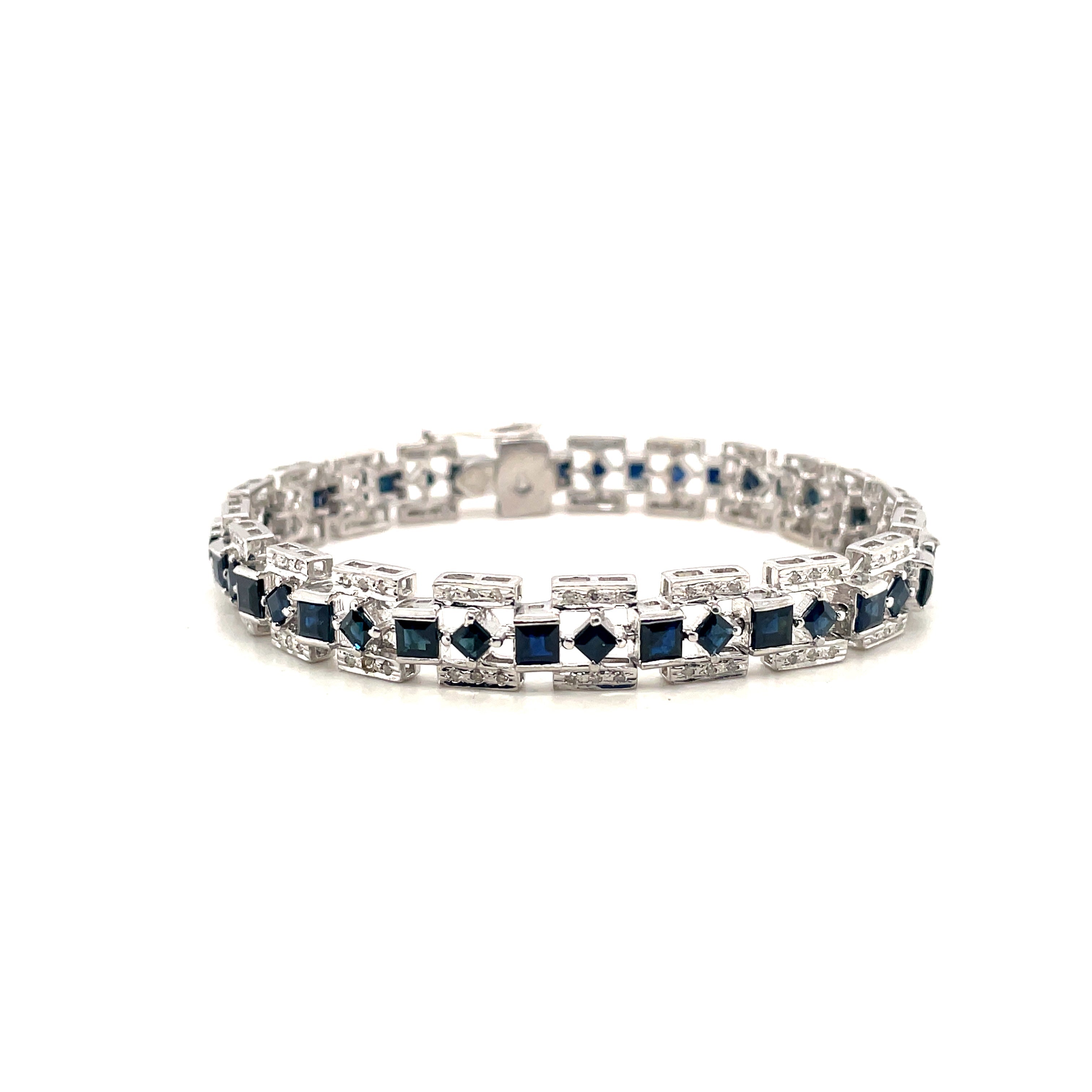 Emerald Bracelet in .925 Sterling Silver. - KSD 42226